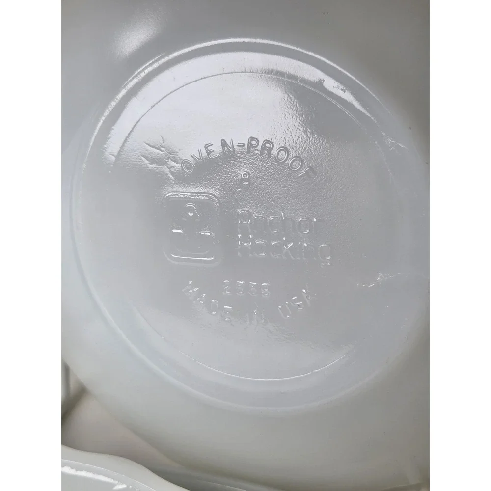 4 Vtg Anchor Hocking Swirl Shell Saucer‎ 1960s Fire King Milk Glass